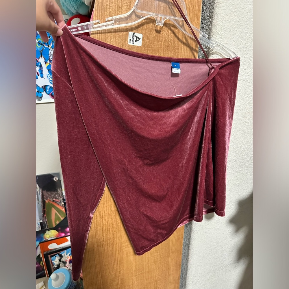 NWT Old Navy Women’s XL Velvet Off Shoulder Top
